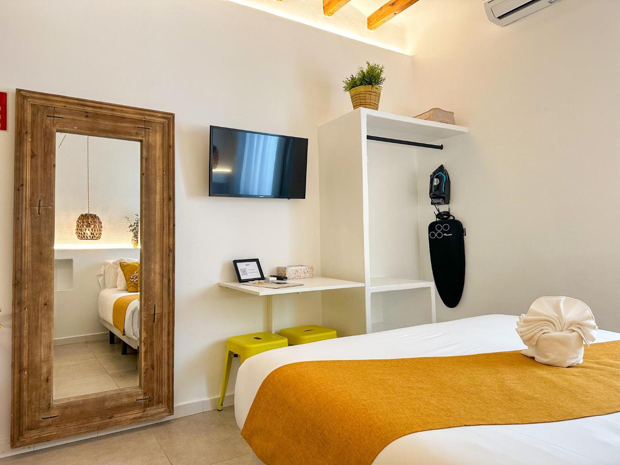 Moona Hostal Altea Ngoại thất bức ảnh
